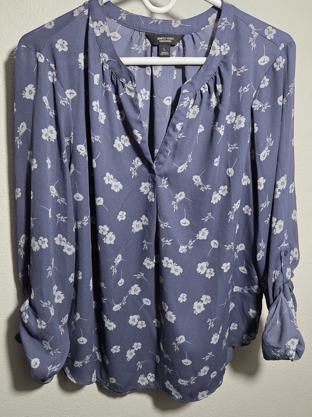 Simply Vera Vera Wang Dusty Blue Floral Split-Neck Blouse